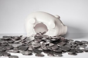 子どものための貯金箱の選び方は？
