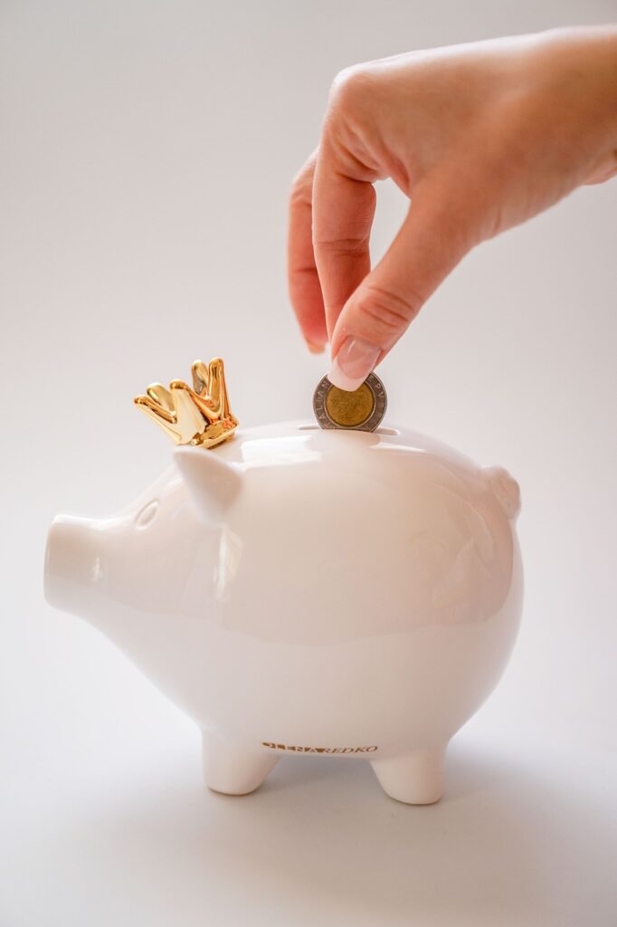 小学生の貯金の具体的な例は何ですか？