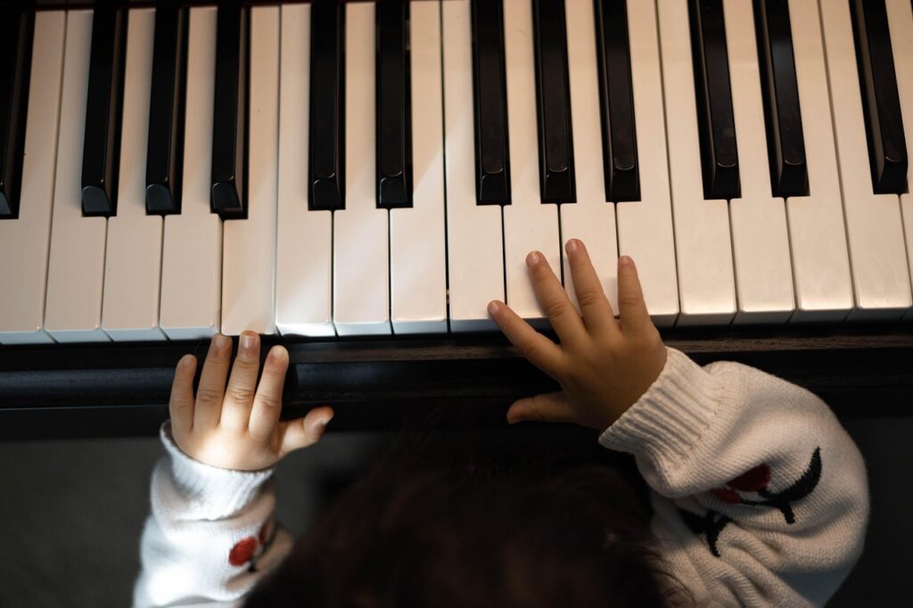 子どもが投資を学ぶのは何歳から始めるべきですか？