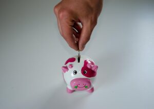 金融機関の仕事を小学生にどう紹介するのが効果的ですか？