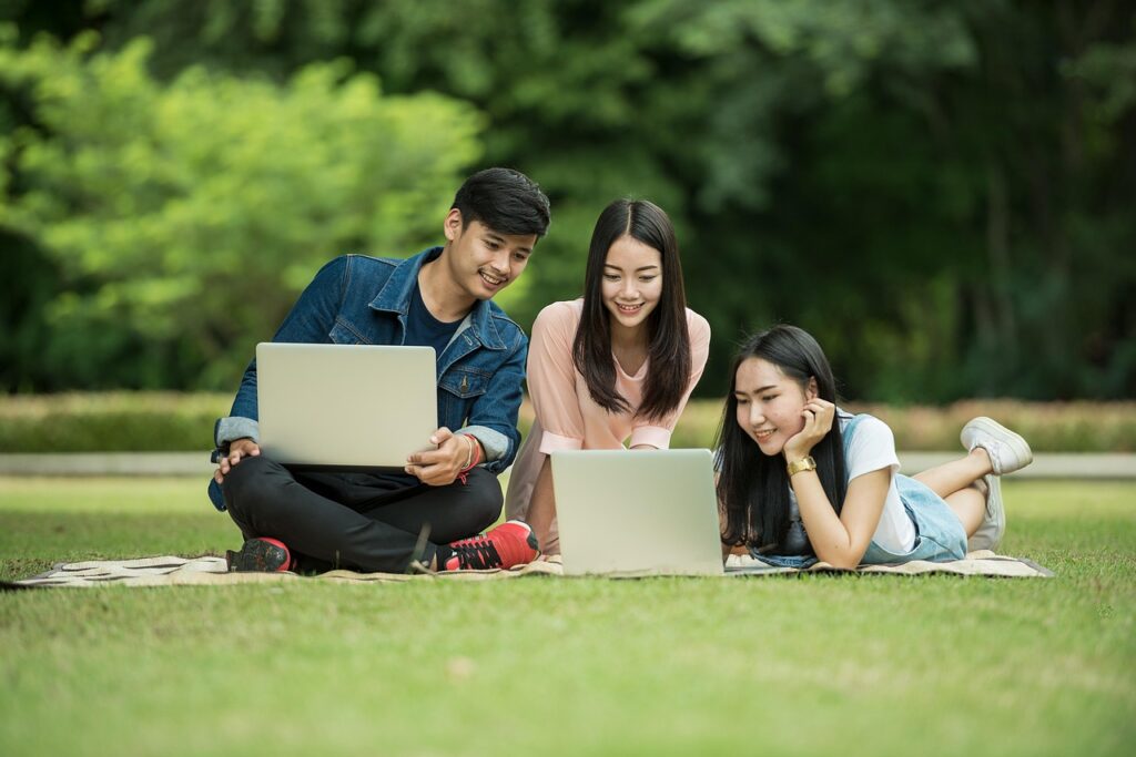 子どもがお金の勉強をするための無料教材はどれが最適？